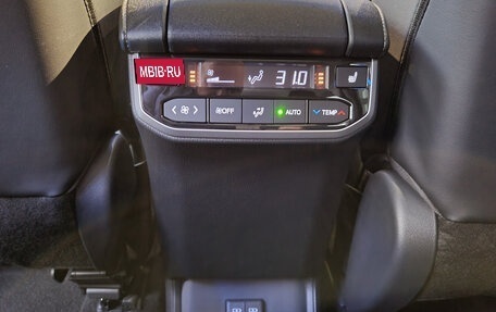 Toyota Highlander, 2026 год, 5 660 000 рублей, 20 фотография
