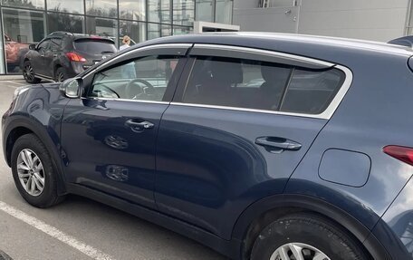 KIA Sportage IV рестайлинг, 2019 год, 2 400 000 рублей, 6 фотография