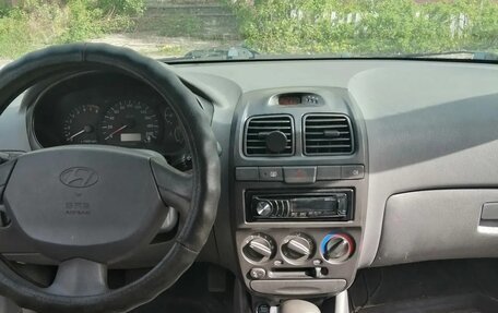 Hyundai Accent II, 2004 год, 285 000 рублей, 9 фотография