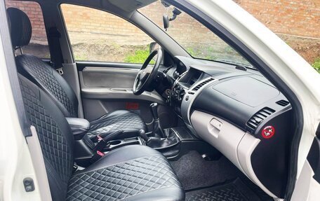 Mitsubishi Pajero Sport II рестайлинг, 2011 год, 1 550 000 рублей, 10 фотография