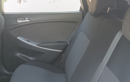 Hyundai Solaris II рестайлинг, 2013 год, 865 000 рублей, 4 фотография