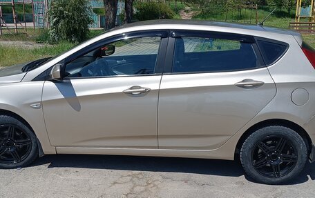 Hyundai Solaris II рестайлинг, 2013 год, 865 000 рублей, 6 фотография