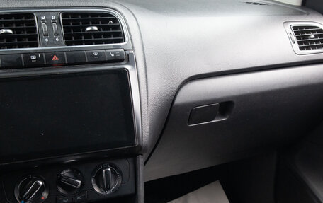 Volkswagen Polo VI (EU Market), 2012 год, 599 000 рублей, 11 фотография