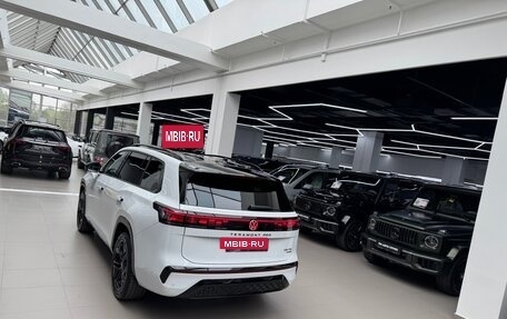 Volkswagen Teramont, 2026 год, 6 390 000 рублей, 40 фотография
