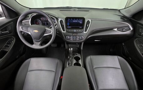 Chevrolet Malibu IX, 2020 год, 1 325 000 рублей, 7 фотография