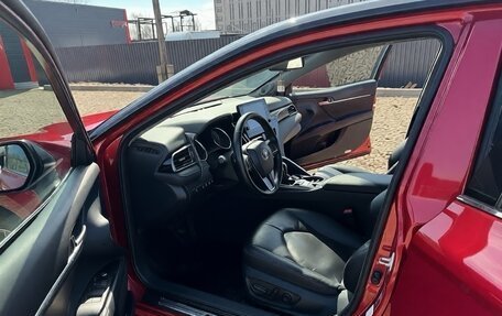 Toyota Camry, 2021 год, 3 030 000 рублей, 4 фотография