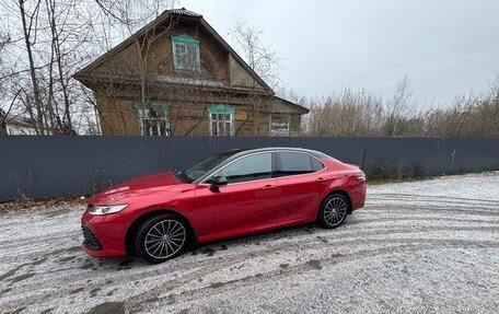 Toyota Camry, 2021 год, 3 030 000 рублей, 8 фотография