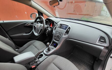 Opel Astra J, 2012 год, 700 000 рублей, 4 фотография