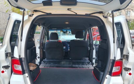 Honda Freed I, 2013 год, 1 349 990 рублей, 10 фотография