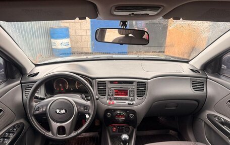 KIA Rio II, 2010 год, 350 000 рублей, 9 фотография