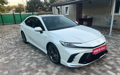 Toyota Camry, 2025 год, 2 960 000 рублей, 4 фотография