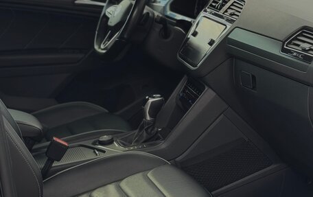 Volkswagen Tiguan II, 2021 год, 3 690 000 рублей, 30 фотография