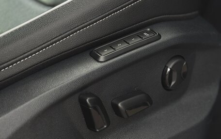 Volkswagen Tiguan II, 2021 год, 3 690 000 рублей, 31 фотография