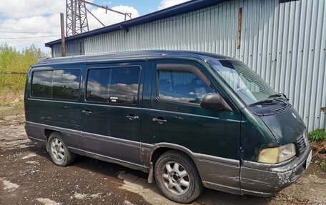 SsangYong Istana, 2001 год, 350 000 рублей, 2 фотография