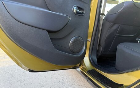 Renault Sandero II рестайлинг, 2015 год, 900 000 рублей, 7 фотография