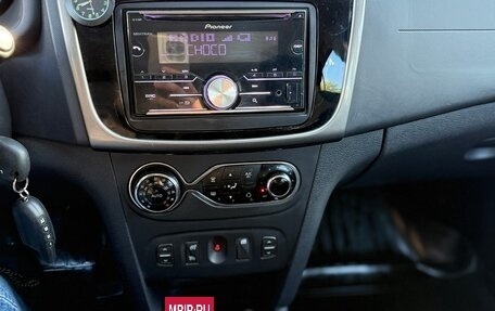 Renault Sandero II рестайлинг, 2015 год, 900 000 рублей, 17 фотография