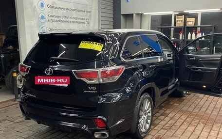 Toyota Highlander III, 2015 год, 2 650 000 рублей, 4 фотография