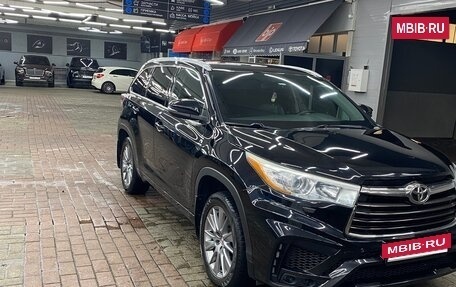 Toyota Highlander III, 2015 год, 2 650 000 рублей, 2 фотография