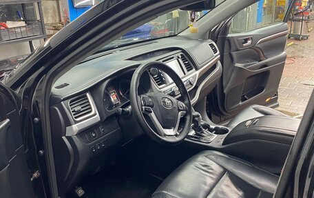 Toyota Highlander III, 2015 год, 2 650 000 рублей, 8 фотография