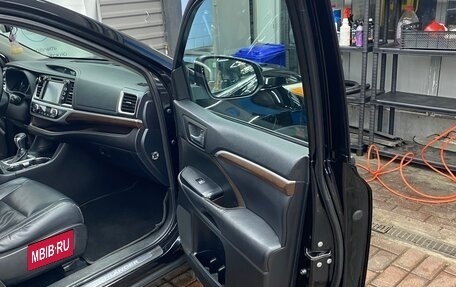 Toyota Highlander III, 2015 год, 2 650 000 рублей, 14 фотография