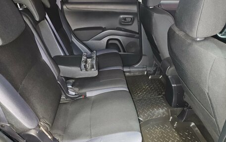 Mitsubishi Outlander III рестайлинг 3, 2011 год, 1 245 000 рублей, 12 фотография