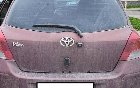 Toyota Vitz, 2010 год, 180 000 рублей, 3 фотография