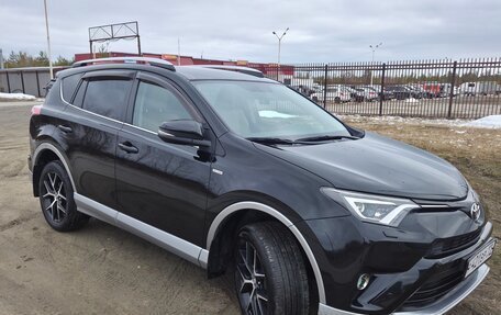 Toyota RAV4, 2016 год, 2 600 000 рублей, 12 фотография