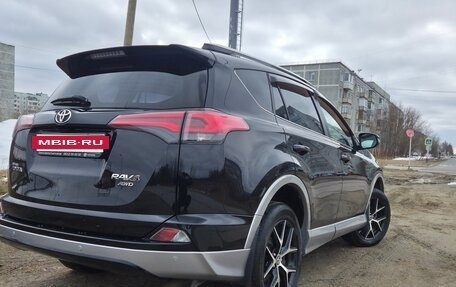 Toyota RAV4, 2016 год, 2 600 000 рублей, 9 фотография