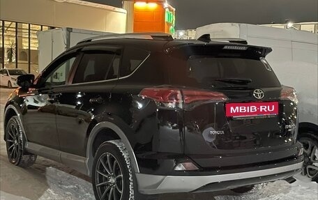 Toyota RAV4, 2016 год, 2 600 000 рублей, 25 фотография