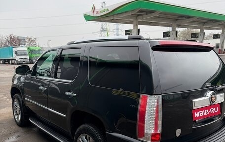 Cadillac Escalade III, 2007 год, 1 150 000 рублей, 13 фотография