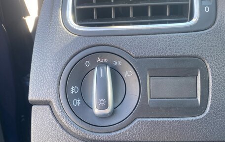 Volkswagen Polo VI (EU Market), 2017 год, 1 250 000 рублей, 36 фотография