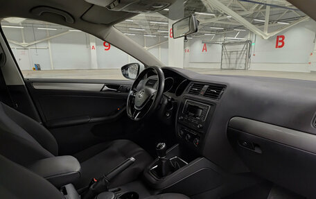Volkswagen Jetta VI, 2016 год, 1 200 000 рублей, 13 фотография