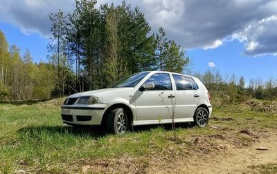 Volkswagen Polo III рестайлинг, 2001 год, 145 000 рублей, 1 фотография