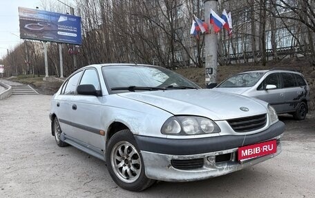 Toyota Avensis III рестайлинг, 1998 год, 130 000 рублей, 1 фотография