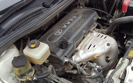 Toyota Ipsum II, 2001 год, 800 000 рублей, 10 фотография