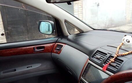 Toyota Ipsum II, 2001 год, 800 000 рублей, 22 фотография