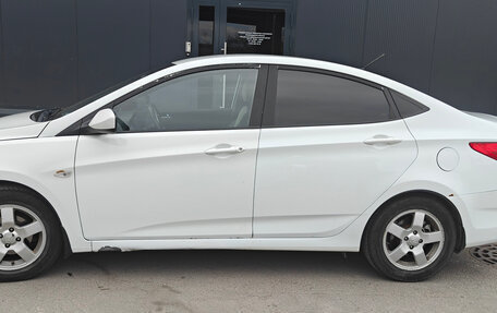 Hyundai Solaris II рестайлинг, 2013 год, 550 000 рублей, 3 фотография