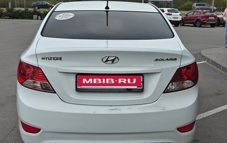 Hyundai Solaris II рестайлинг, 2013 год, 550 000 рублей, 5 фотография