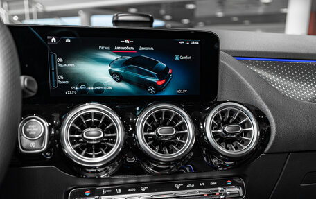 Mercedes-Benz GLA, 2024 год, 6 500 000 рублей, 16 фотография