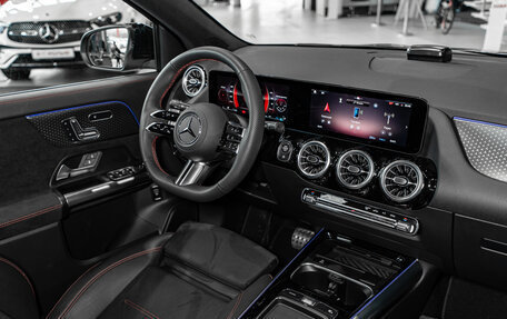 Mercedes-Benz GLA, 2024 год, 6 500 000 рублей, 17 фотография