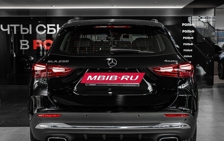 Mercedes-Benz GLA, 2024 год, 6 500 000 рублей, 5 фотография