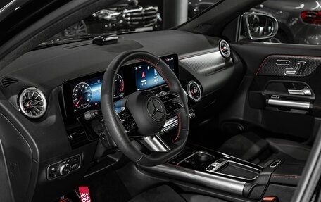 Mercedes-Benz GLA, 2024 год, 6 500 000 рублей, 10 фотография