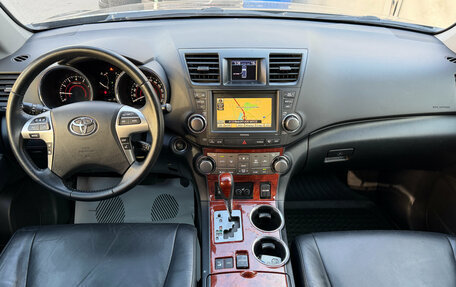 Toyota Highlander III, 2012 год, 1 999 000 рублей, 8 фотография