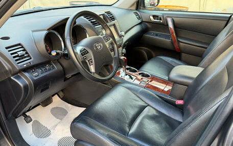 Toyota Highlander III, 2012 год, 1 999 000 рублей, 7 фотография