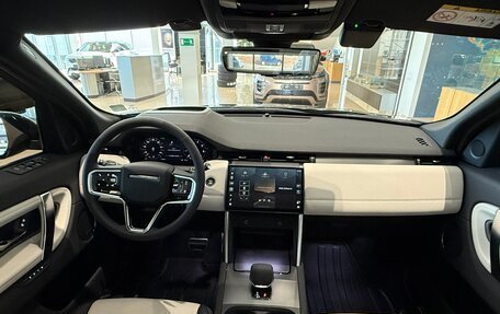 Land Rover Discovery Sport I рестайлинг, 2024 год, 6 300 000 рублей, 27 фотография
