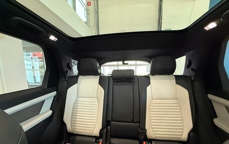 Land Rover Discovery Sport I рестайлинг, 2024 год, 6 300 000 рублей, 40 фотография