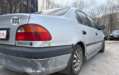 Toyota Avensis III рестайлинг, 1998 год, 130 000 рублей, 5 фотография