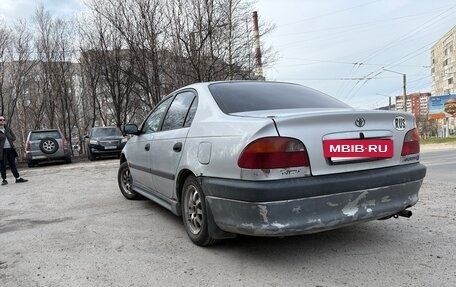 Toyota Avensis III рестайлинг, 1998 год, 130 000 рублей, 4 фотография
