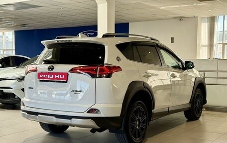 Toyota RAV4, 2018 год, 2 699 000 рублей, 7 фотография