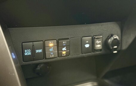 Toyota RAV4, 2018 год, 2 699 000 рублей, 20 фотография